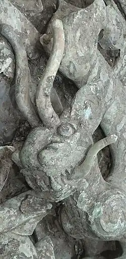 Bronze dragon from Sanxingdui, Shang dynasty, China. 1000 BCE[78]