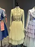 Akari Nibu's costume for "One Choice"