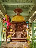 King Sanphet VIII statue