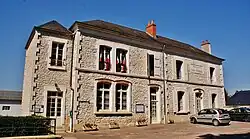 The town hall in Saint-Andelain