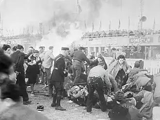 Crowds of people searching for survivors after the crash