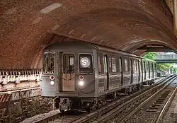 Franklin Avenue Shuttle at Botanic Garden