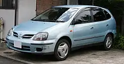Pre-facelift Nissan Tino (Japan)