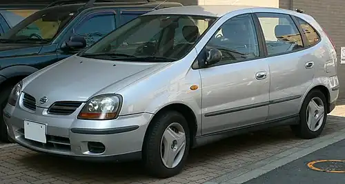 Nissan Almera Tino V10 Mini MPV