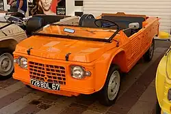 Pre-facelift Méhari (front)