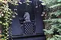 Grave of Arnold Schottländer adorned with a Chessboard and a Knight