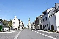 A street in Saint-Congard (rue de Redon).