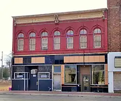 710 E Genesee