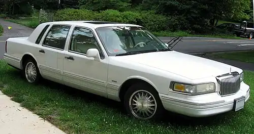 1995–1997 Lincoln Town Car Cartier Edition