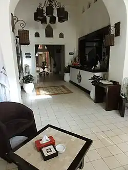 Lobby, 2011
