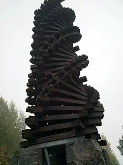 Richard Leplastrier wooden structure