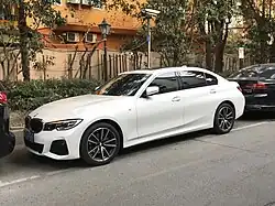 G28 BMW 325Li (pre-facelift)