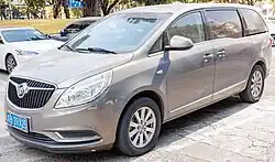 GL8 II Legacy (2017–2019) front view