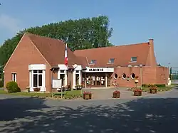 Hall (Fr:mairie, nl:Wethuis)