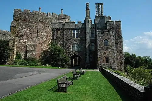 Berkeley Castle's shell keep and inner gatehouse, viewed from the outer bailey