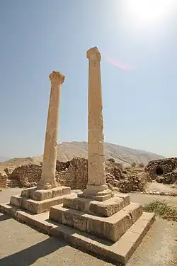 Bishapur memorial pillars