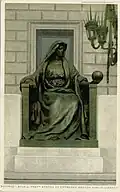 Boston_Public_Library,_Science_Bela_L_Pratt_Statue_at_Entrance_(NBY_21577)