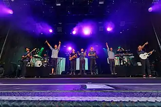 Boulevard des airs performing in France in 2016
