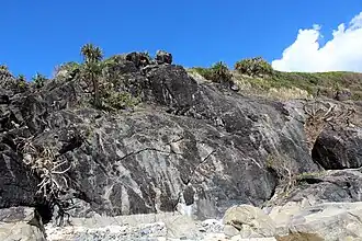Rocky cliffs at Cabarita Beach
