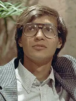 Color image of Carlos Carrera.