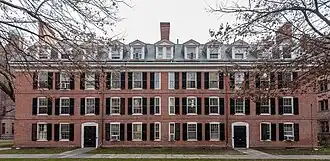 Connecticut Hall at Yale University, a relatively unornamented iteration of the Georgian style (1750)
