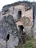 Collapsed tower on the west part of the basse-cour