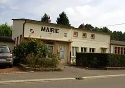 The town hall of Croix-en-Ternois