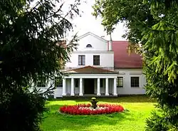 Historic manor in Rybaki