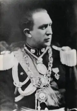 Portrait of David Toro in military and presidential regalia