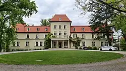 Manor house