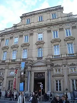 Entry of the Palais Saint-Pierre (Musée des Beaux-Arts de Lyon)
