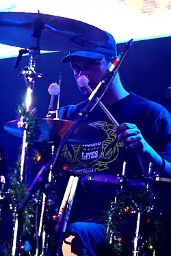 Luck performing with Relient K