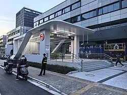 Gate 1