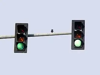 3M traffic signals in Shelton, Washington, as seen from the signal's intended viewing area. Special light-diffusing optics and a coloured Fresnel lens create the indication
