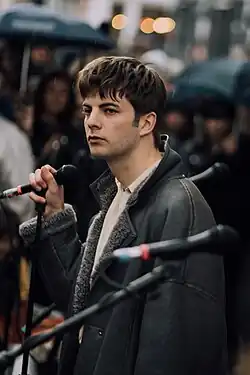 Chatten performing with Fontaines D.C. in 2019