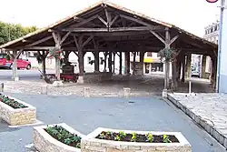 The covered market in Pamproux