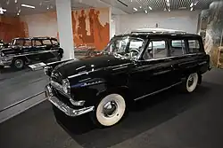 GAZ-22 Volga station wagon/estate