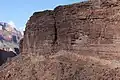 Tapeats Sandstone on the Great Unconformity on Vishnu Schist, covered by erosional layers masking the schist.