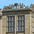 Hardwick's skyline features six rooftop banqueting house pavilions with Bess of Hardwick's initials "ES" (Elizabeth Shrewsbury) in openwork.