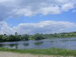The communal pond in Stroiești
