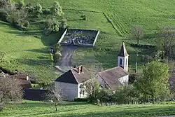 The church and surroundings in Ivrey