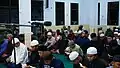 Jemaah[dead link] Menunggu Imam Salat