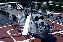 A Kamov Ka-27PL on the helicopter deck of the Russian destroyer&nbsp;Admiral Kharlamov, 1994