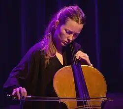 Lucy Railton performing in 2021