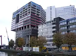 October 2008, low-rise