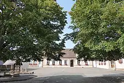 The town hall in Landelles