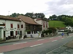 The village of Uhart-Mixe