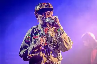 Perry performing in Munich, 2016