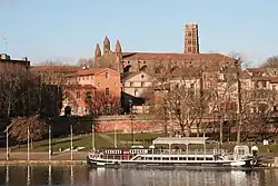 The church of the Jacobins and the Garonne river