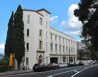 Lopdell House, formerly the Hotel Titirangi